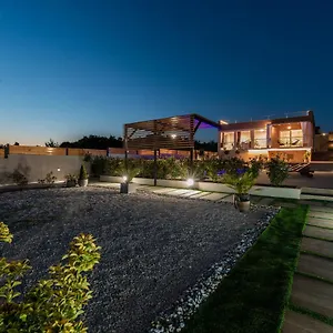 Villa Porta Maris, Zadar