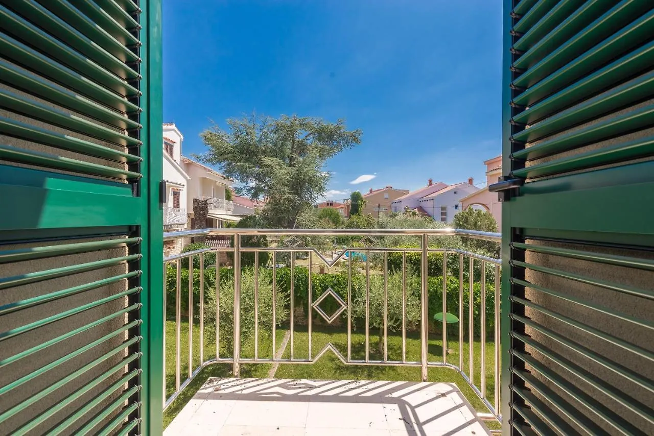 Villa Lux Nina With Six Bedrooms, Private Pool, Sauna Zadar