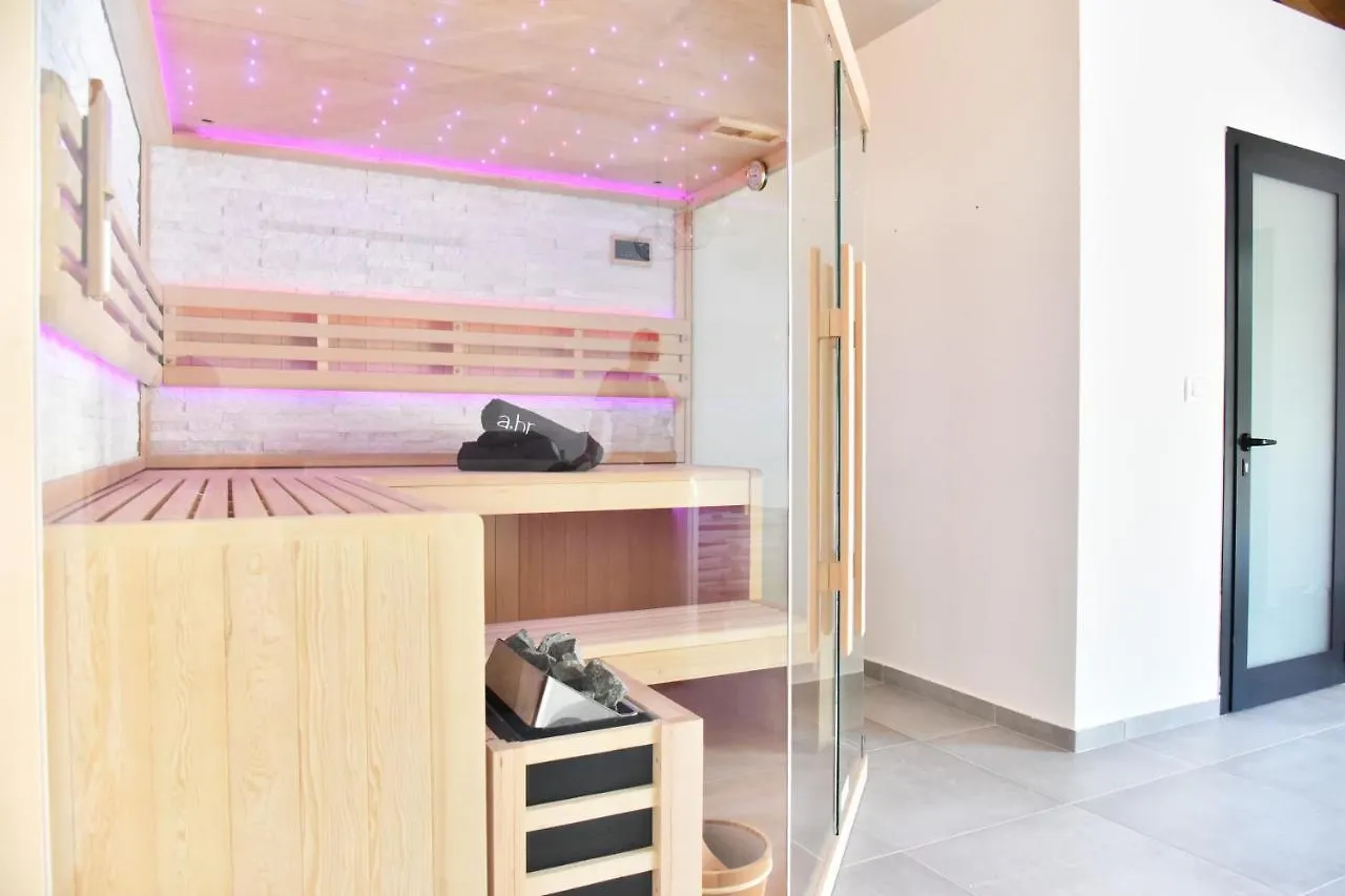 Villa Lux Nina With Six Bedrooms, Private Pool, Sauna Zadar