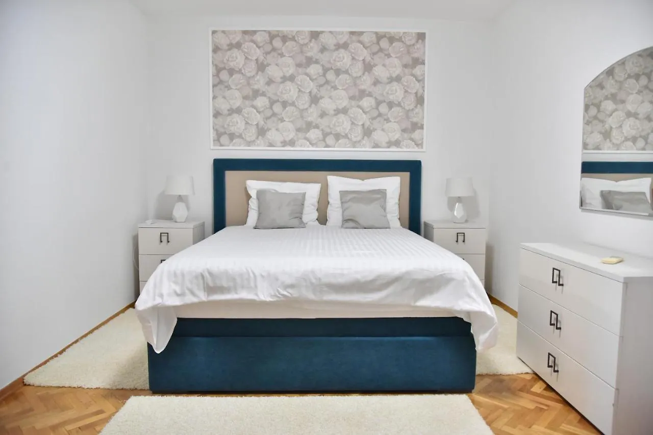 Villa Lux Nina With Six Bedrooms, Private Pool, Sauna Zadar