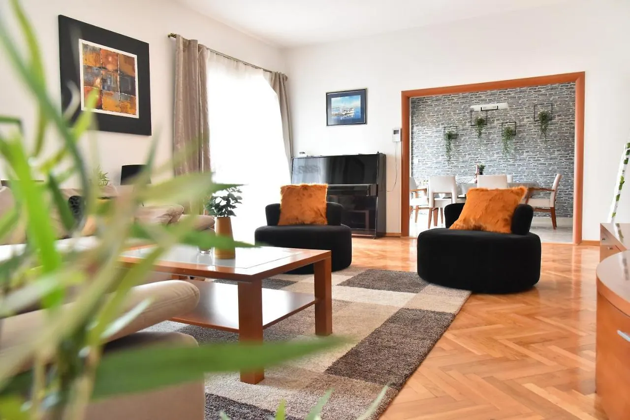 Villa Lux Nina With Six Bedrooms, Private Pool, Sauna Zadar