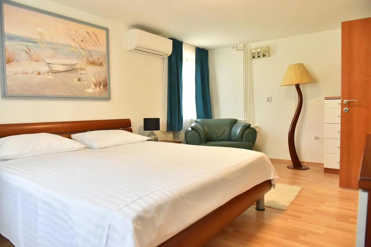 Villa Lux Nina With Six Bedrooms, Private Pool, Sauna Zadar